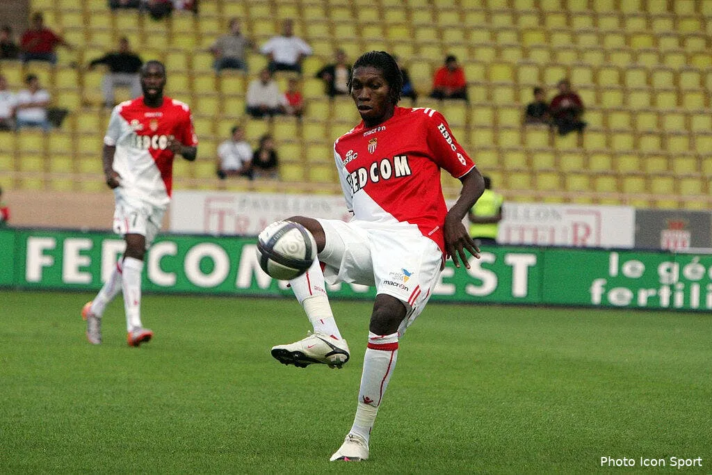 mbokani pas encore a 100 a l asm 60261 10521
