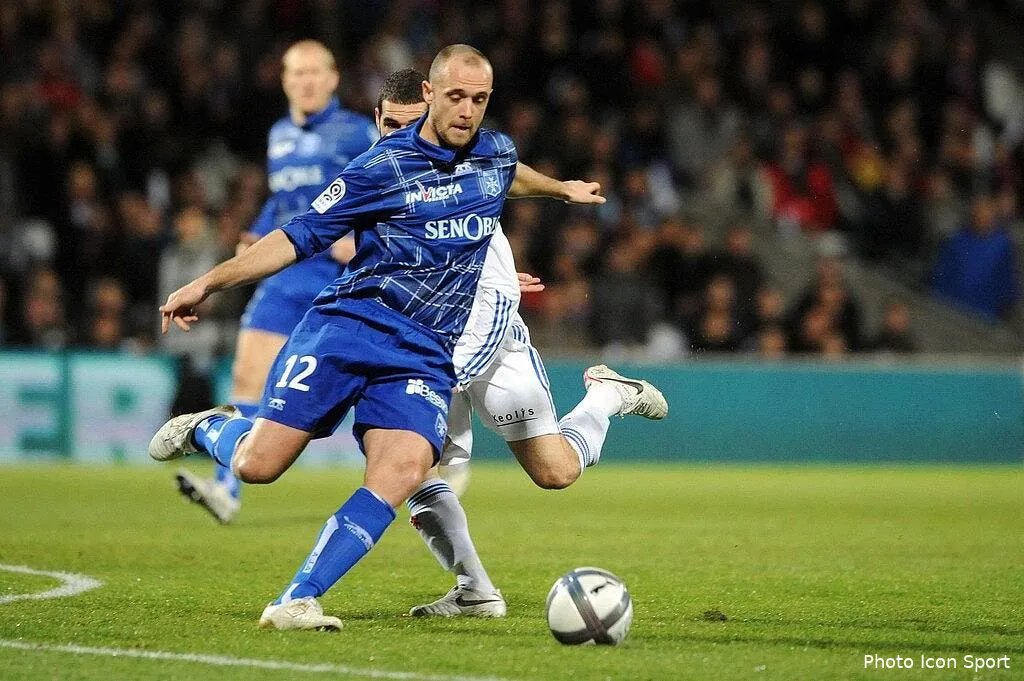 mignot met auxerre dans l embarras 65257 13850