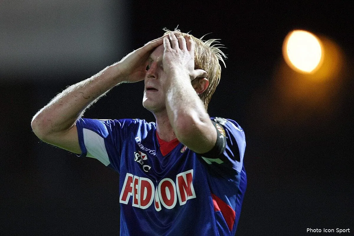 monaco touche le fond iconsport vmi 230911 05 2025404