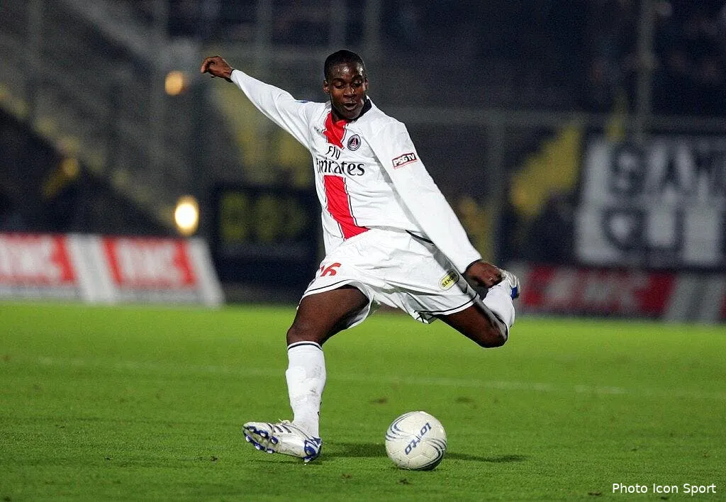 ngoyi veut faire son trou au psg 32424 4693