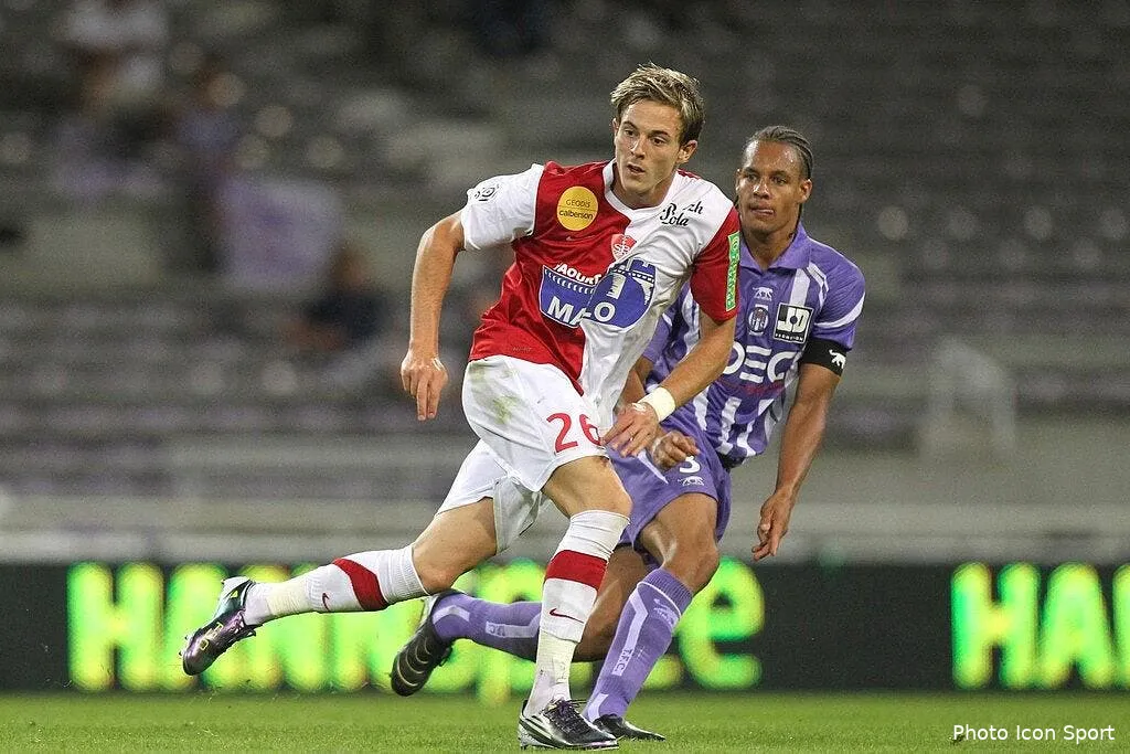 nolan roux ne remplacera pas gignac au tfc 58052 9500