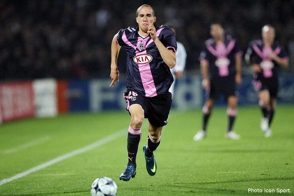 obertan tout proche de manchester united 31013 4555