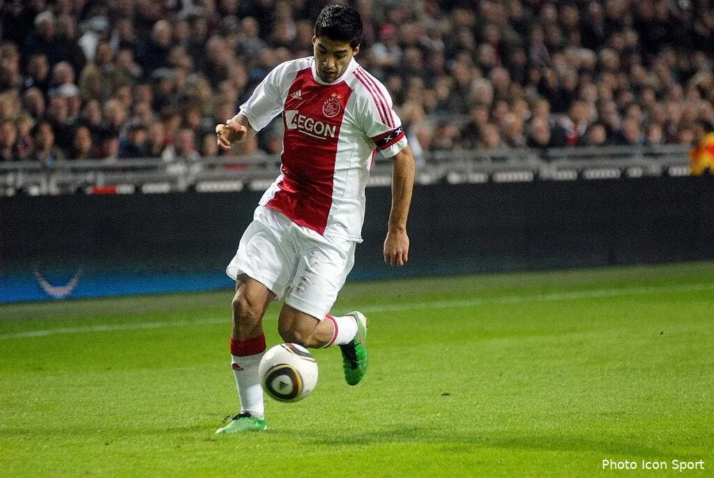 officiel liverpool et l ajax d accord pour suarez 66273 14738