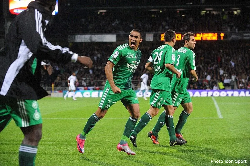 payet le petit homme vert qui fait peur a l om 60361 10570