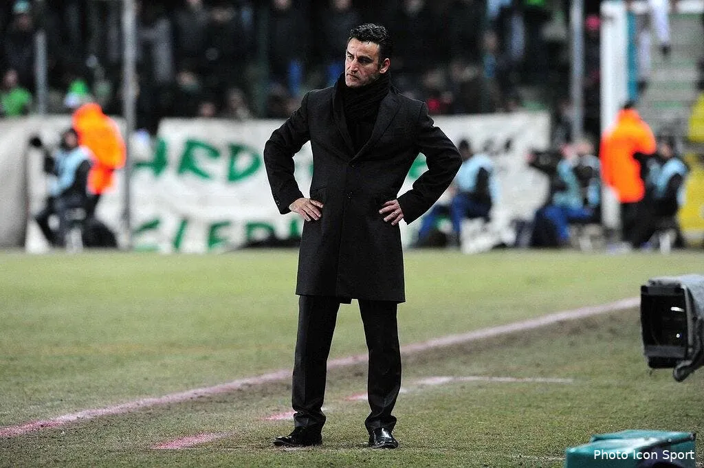 payet tape sur les nerfs de galthier 66362 14801