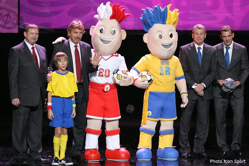 photo du jour l euro 2012 a ses mascottes 62731 11963