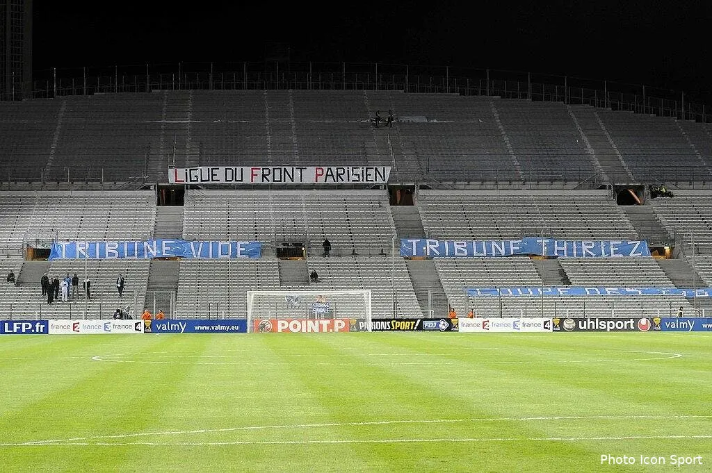 photo du jour les virages du velodrome vides et rebaptises 62422 11770