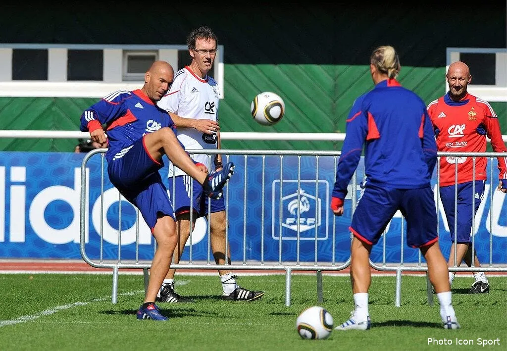 photo du jour zidane a l entrainement avec les bleus 58811 9854
