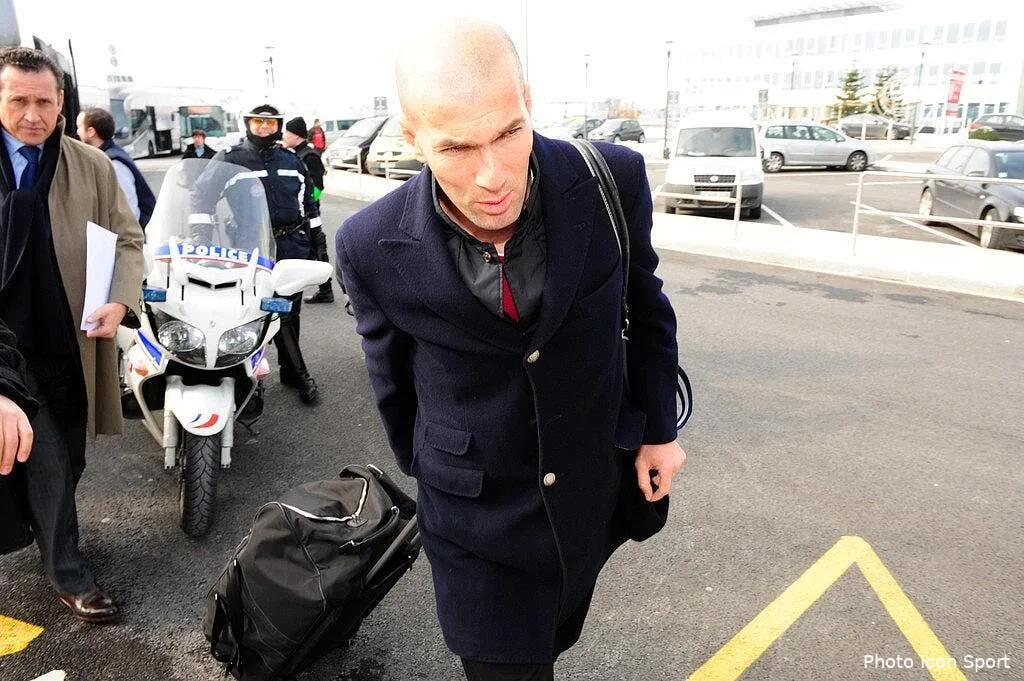 photo du jour zizou est a lyon 47149 7080