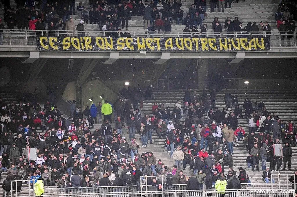 photo foot les supporters lyonnais en colere 43073 6358