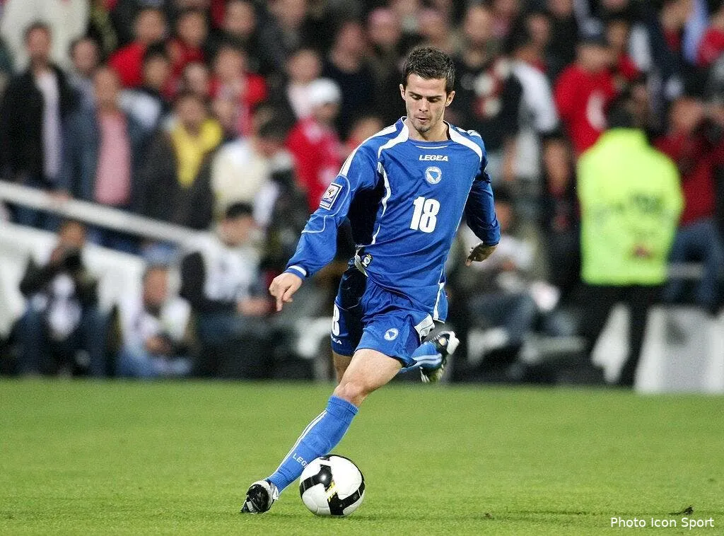 pjanic on dirait que c est moi qui ai fait la poule 46627 6995