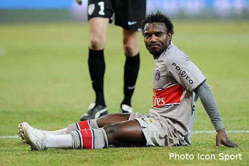 pour l arbitre vitakic meritait un rouge 20572