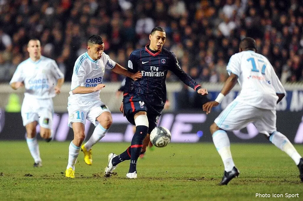 pour le psg noir c est noir 48087 7234