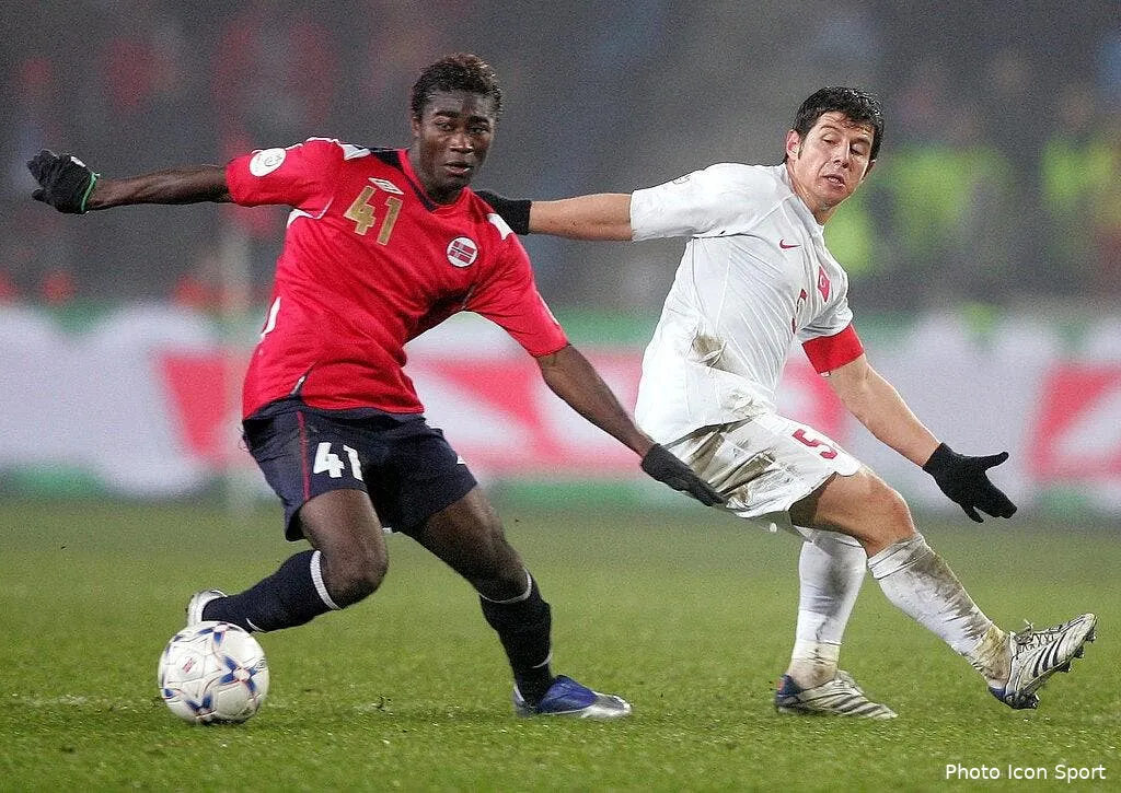 rennes tient son mickael essien 33144 4762