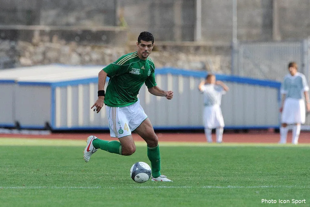 sainte surveille ses arrieres 31822 4630