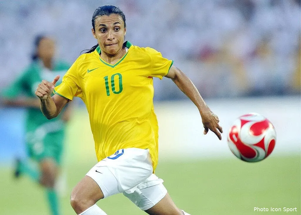 silvia neid et marta a l honneur 65403 13979