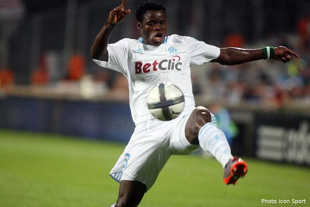 taiwo entre dans l histoire de l om 60086 10441