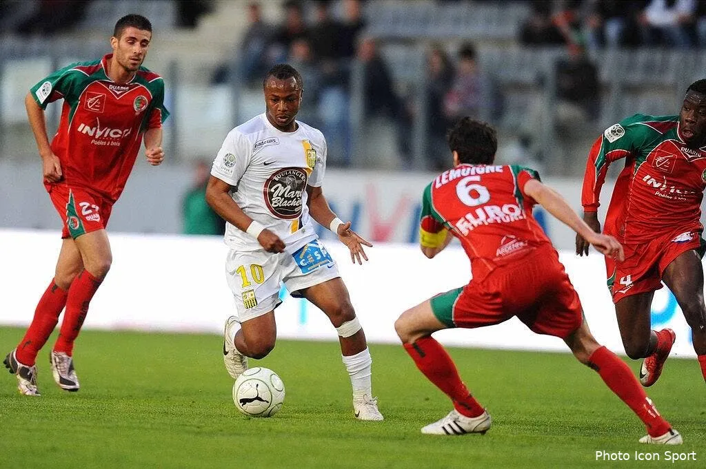 trois clubs et un coup fin 52666 8119