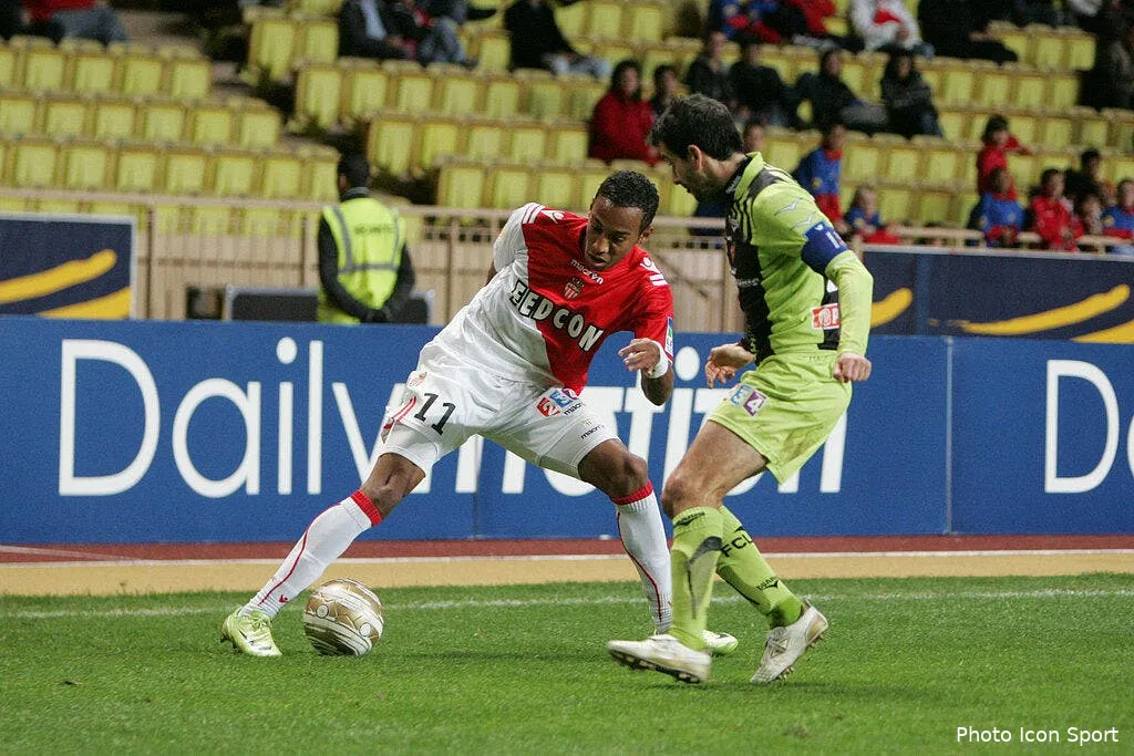 un groupe ne dans la douleur a monaco 61614 11277