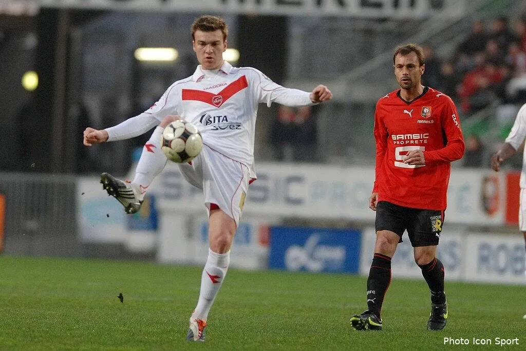 valenciennes pret a jeter lacourt 65192 13796