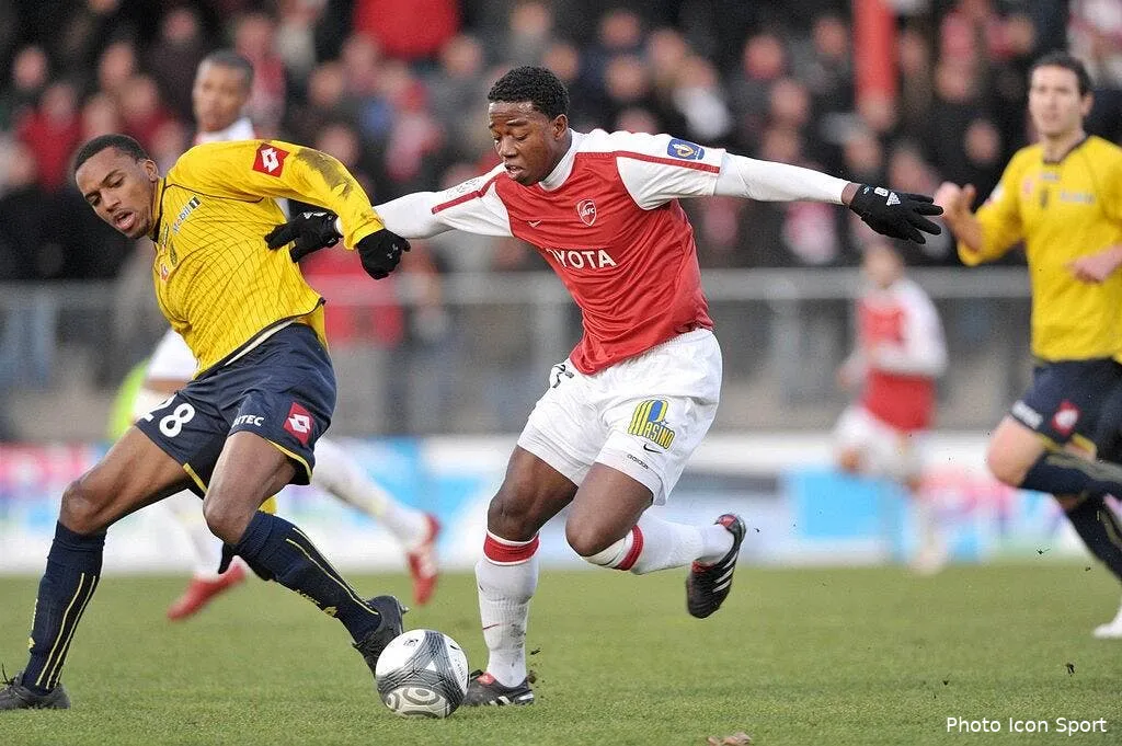 valenciennes s agace 46104 6890