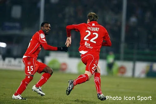 valenciennes sort du rouge 20152