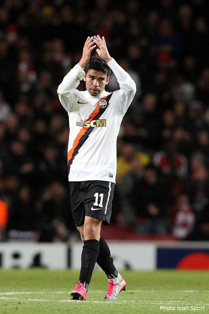 video eduardo fait une zidane en ukraine 62224 11643