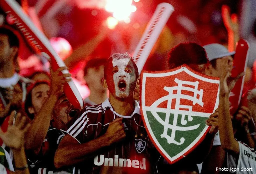 video folle bagarre en fin de match au bresil 41115 5990