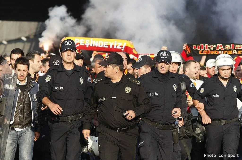 video galatasaray fenerbahce les marrons volent bas chez les jeunes 64942 13607