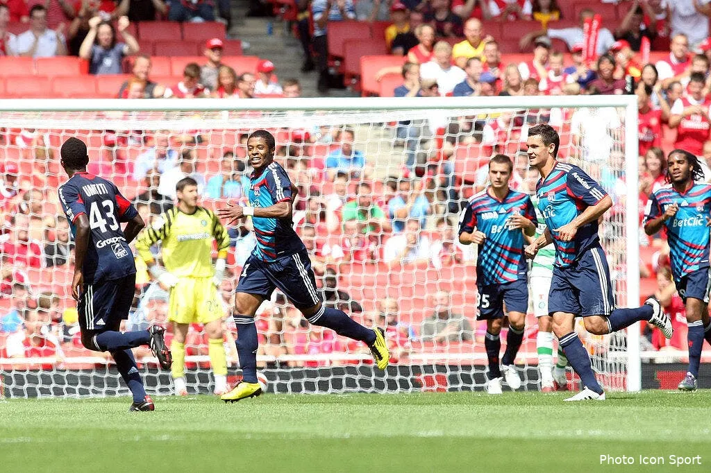 video l ol met une bastos au celtic 57145 9124