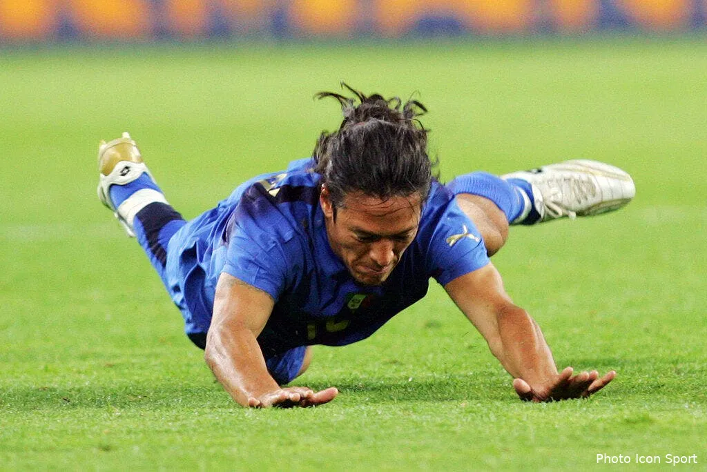 video le tacle pour lequel camoranesi devra payer 57660 9318