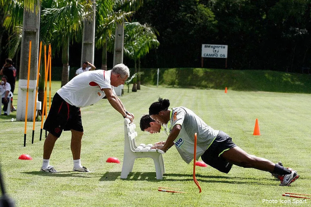 video ronaldinho reinvente le jonglage a flamengo 66156 14631