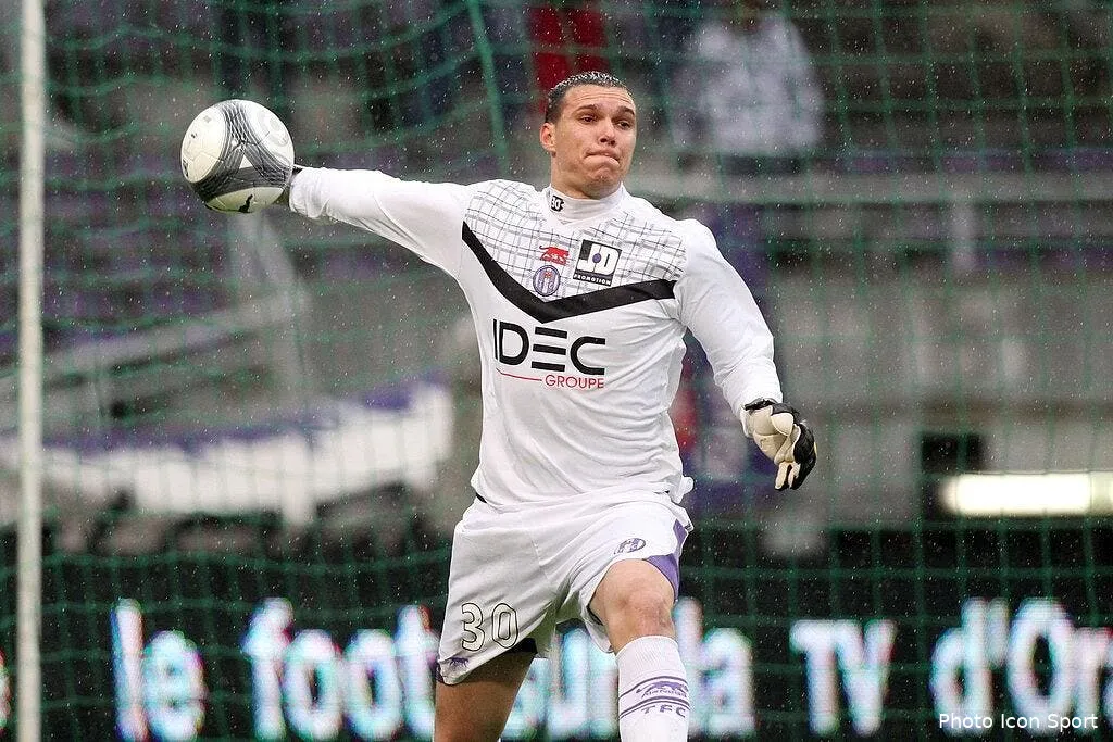 yohann pele absent six mois 60830 10813