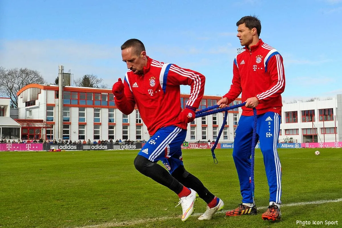 264 jours plus tard ribery a repris l entrainement au bayern iconsport mis 100215 08 01127017