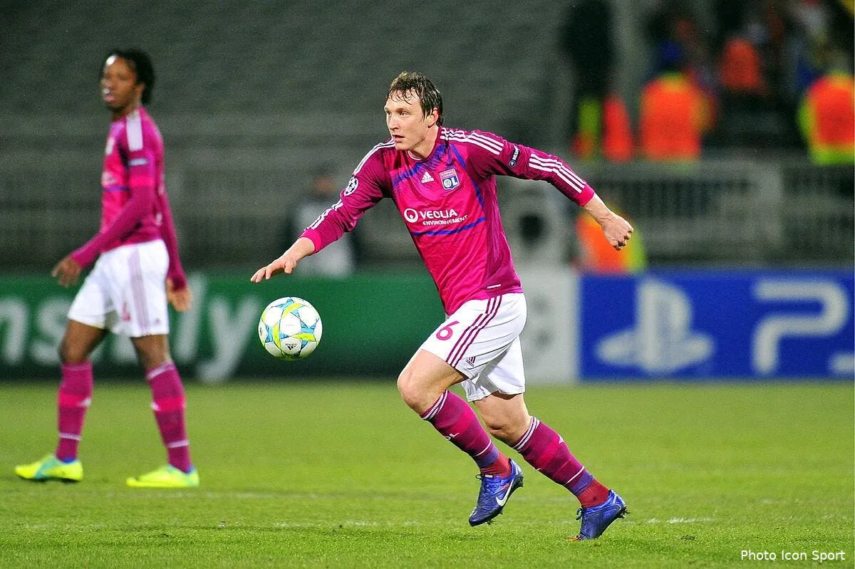 8 me de quoi convaincre l ol de lacher kallstrom iconsport noe 140212 101 5731492