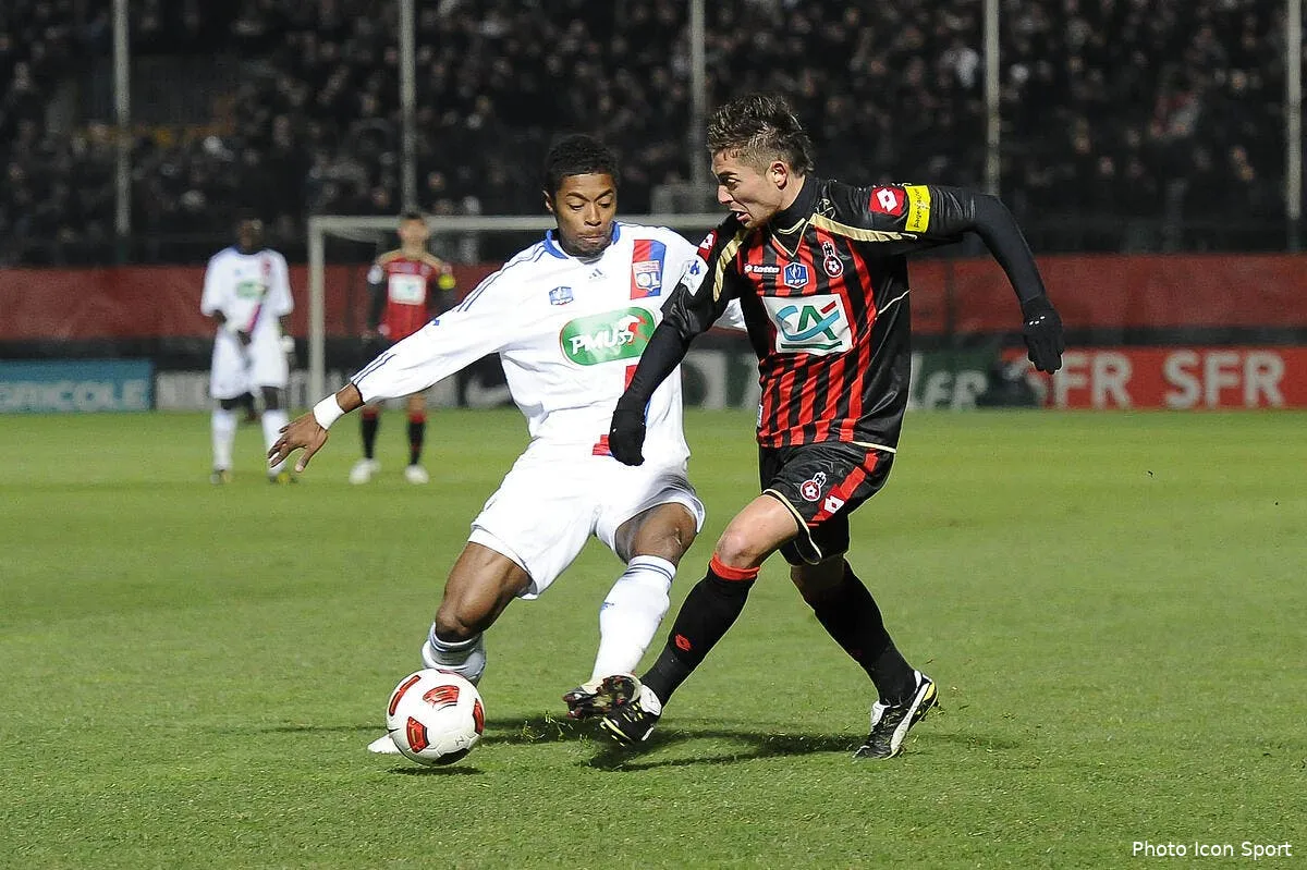 a l ol ce sera mounier ou bastos mais pas les deux iconsport aim 230111 54 0335398