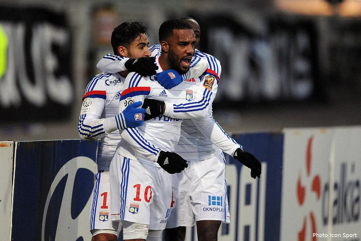 a l ol on est forme pour etre en haut rappelle lacazette iconsport jpt 220215 56 33104983