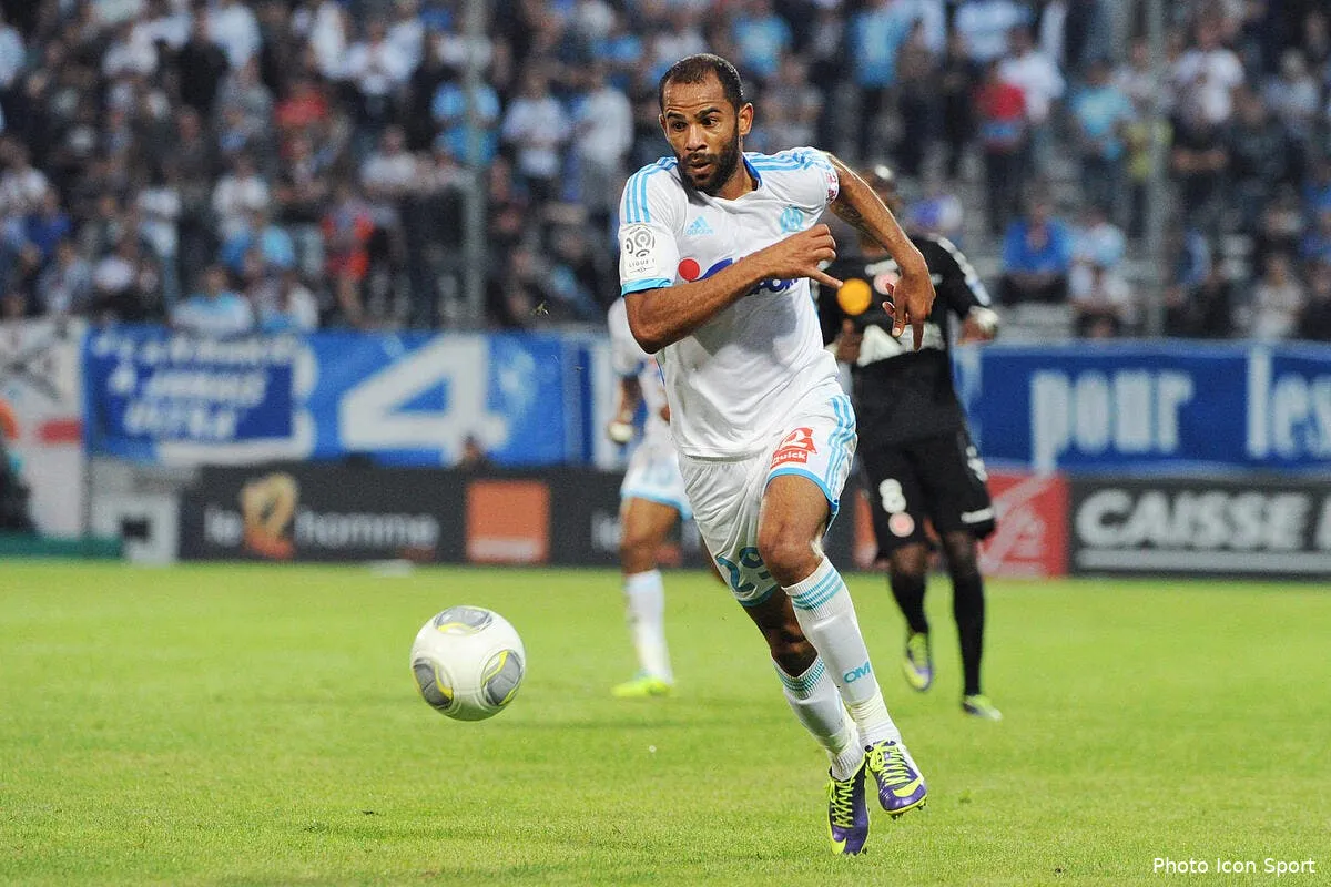 a l om khalifa demande a oublier dupraz et l etg iconsport pet 261013 08 0571155