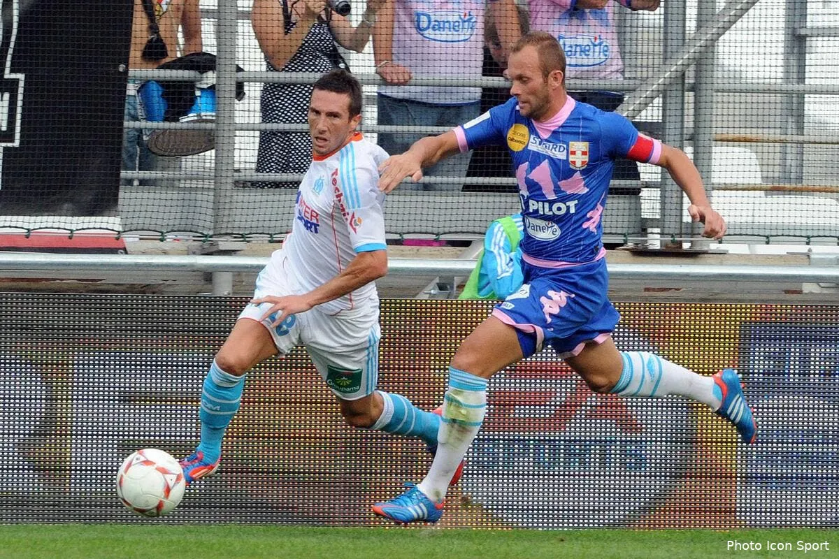 a l om tous les joueurs ont songe a un depart cet ete iconsport pet 230912 05 0640328