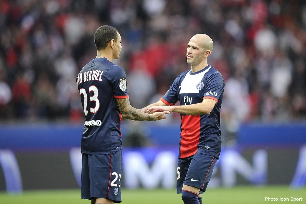 a son arrivee au psg van der wiel ne savait pas defendre van der wiel69441