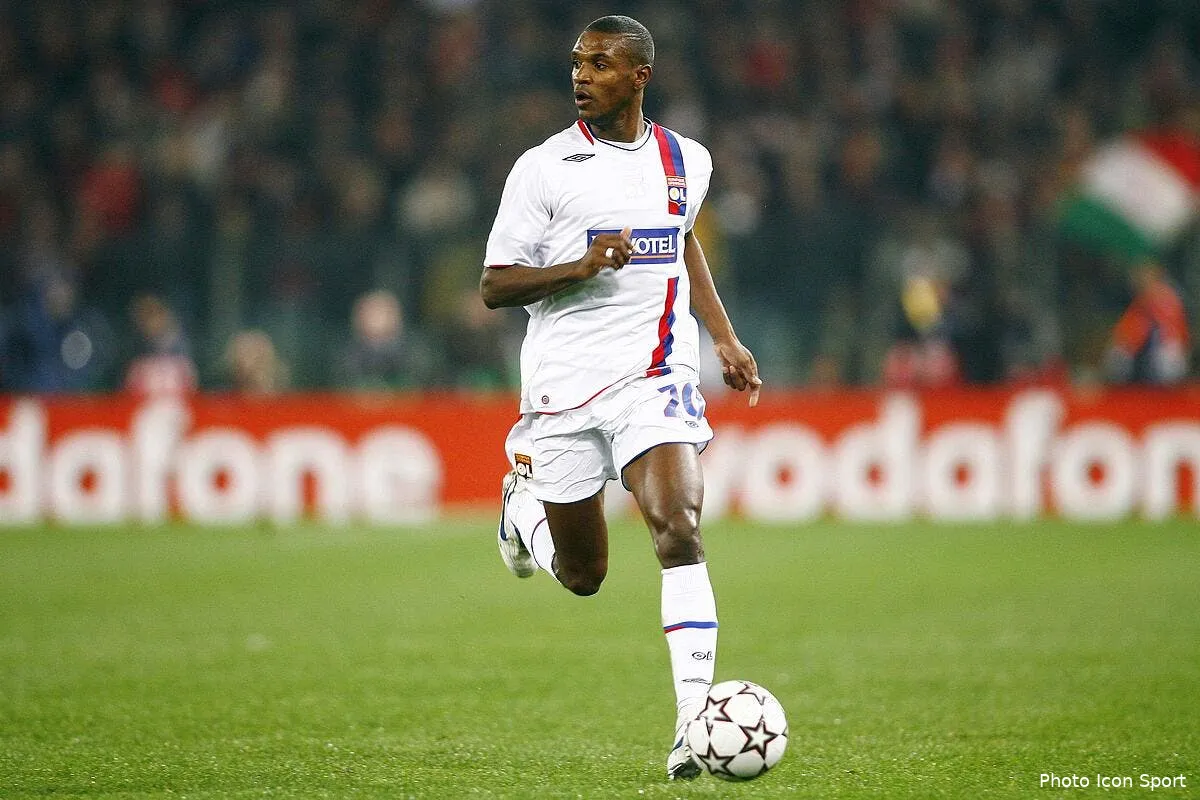 abidal dit non merci a l ol iconsport per 210207 30 0868423