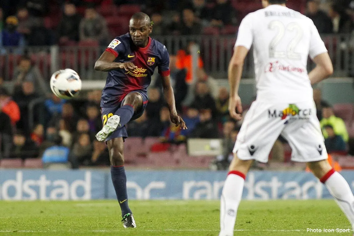 abidal en titulaire surprise face au psg iconsport mar 060413 11 0254127