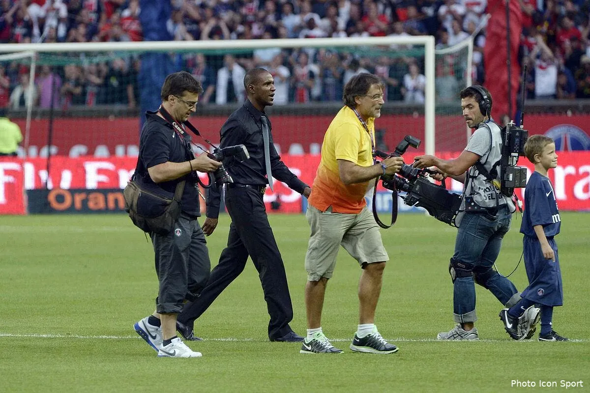 abidal prevoit son retour aux terrains pour decembre iconsport por 040812 74 6238167