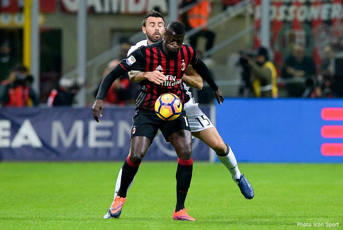 ac milan juventus 1 0 iconsport ipp 221016 01 01 1158774