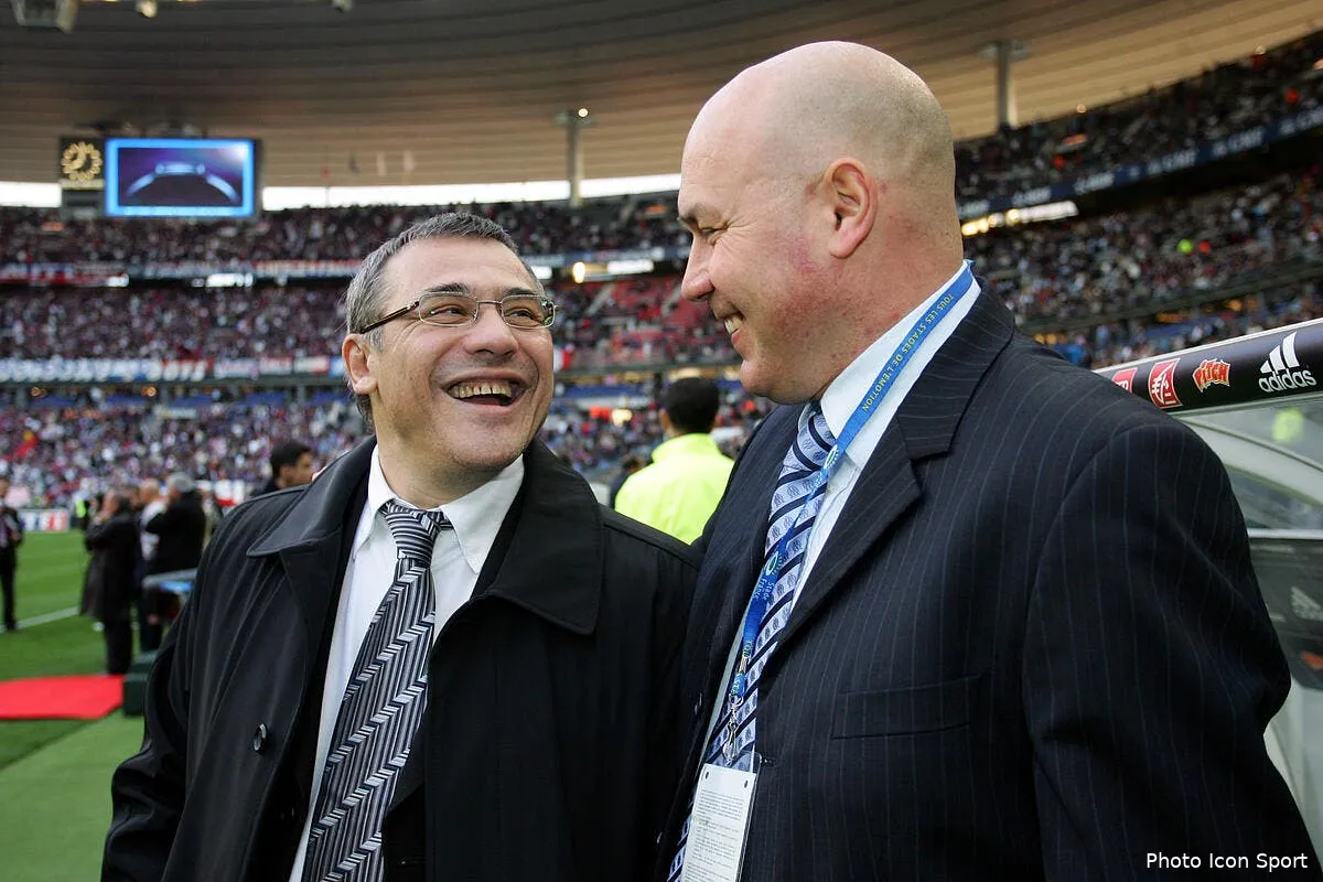 acaries monte sur le ring a l om iconsport lai290406 08 1326451