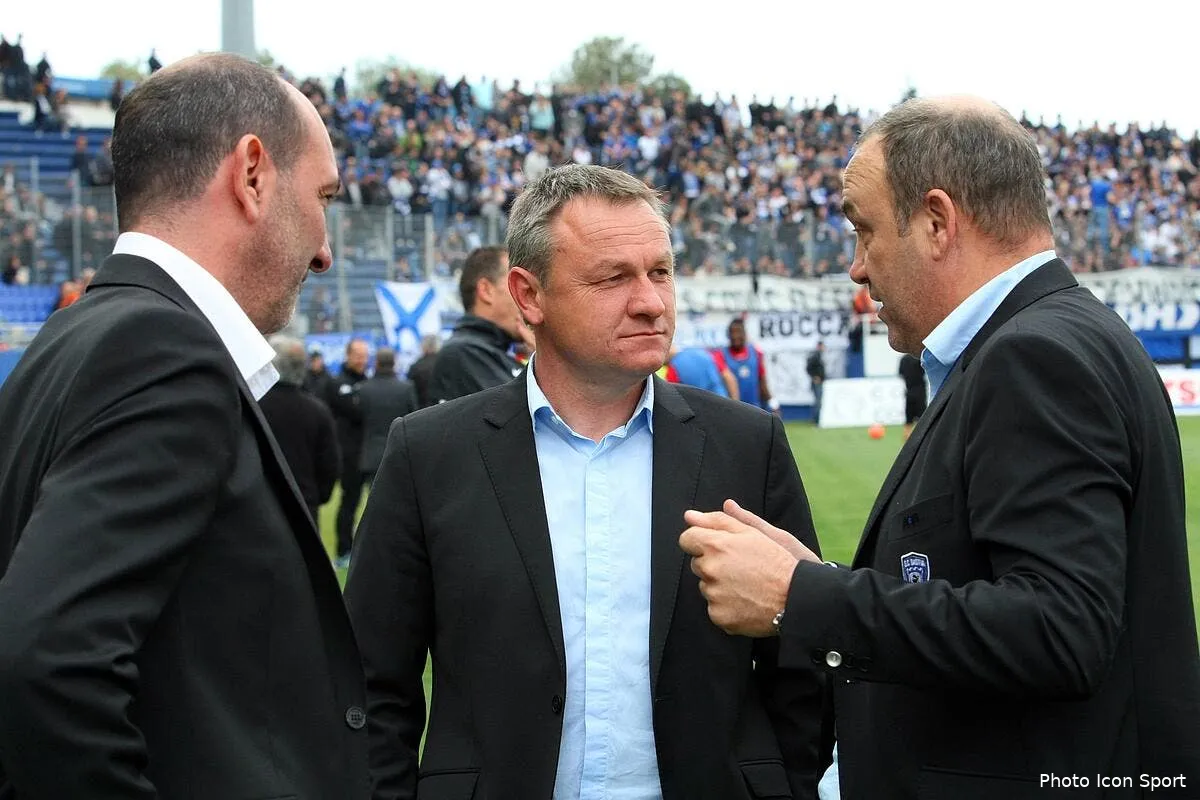 affaire du cercueil bastia en petard contre ajaccio iconsport mae 200414 05 1381461