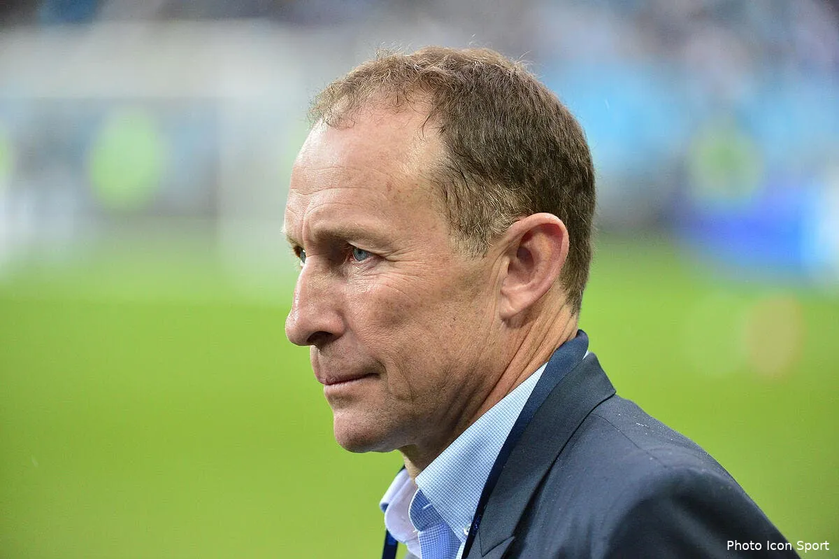 aja trop c est trop papin sort les dossiers sur guy roux papin 1167790