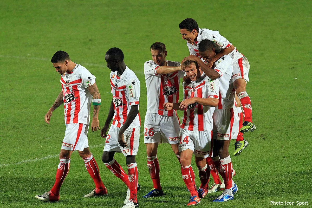 ajaccio a frappe au bon moment iconsport bel 290912 01 1340399