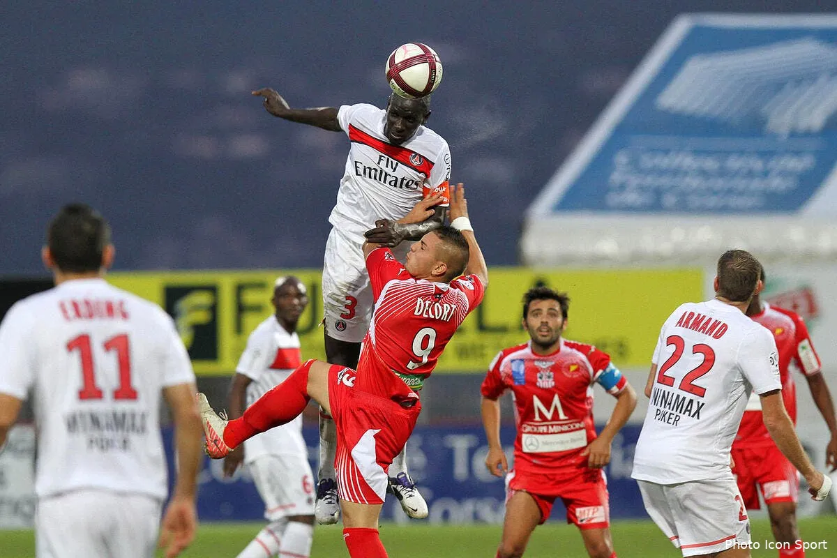 ajaccio a meme tente l intimidation pour battre le psg iconsport blz 161011 05 3126117