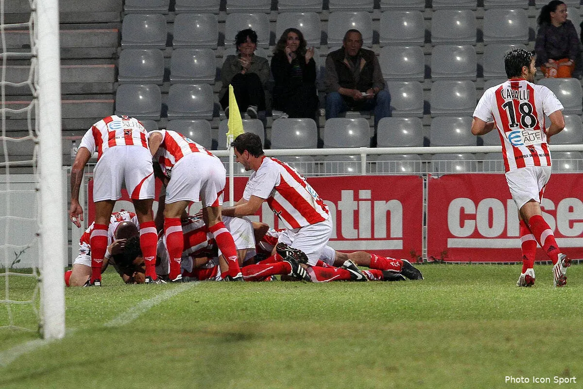 ajaccio et dijon rejoignent evian en ligue 1 iconsport bel 100511 01 1419994